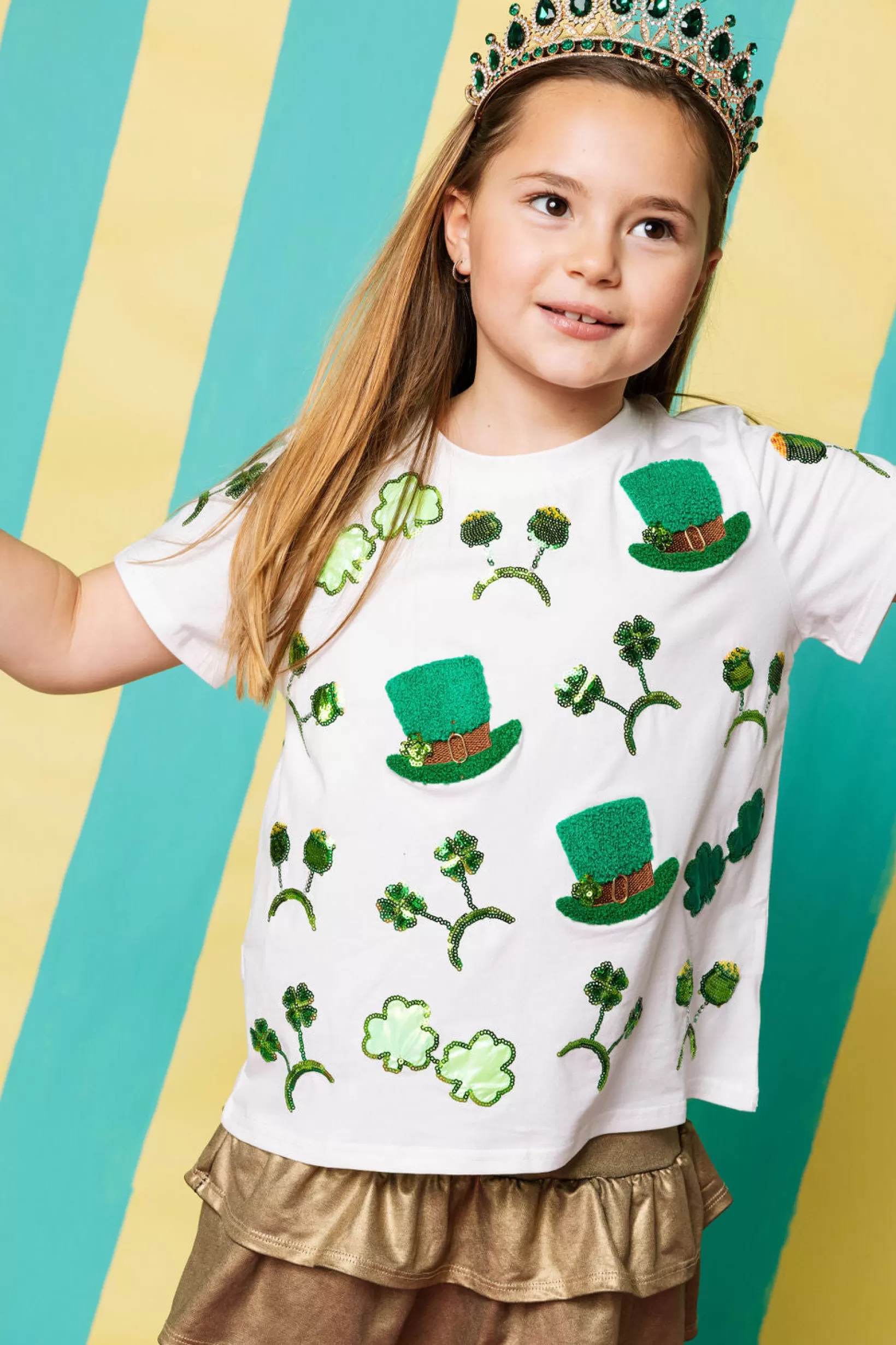 Hot Queen of Sparkles Kids St. Patrick's Day Sunglass, Hat & Headband Icon Tee White