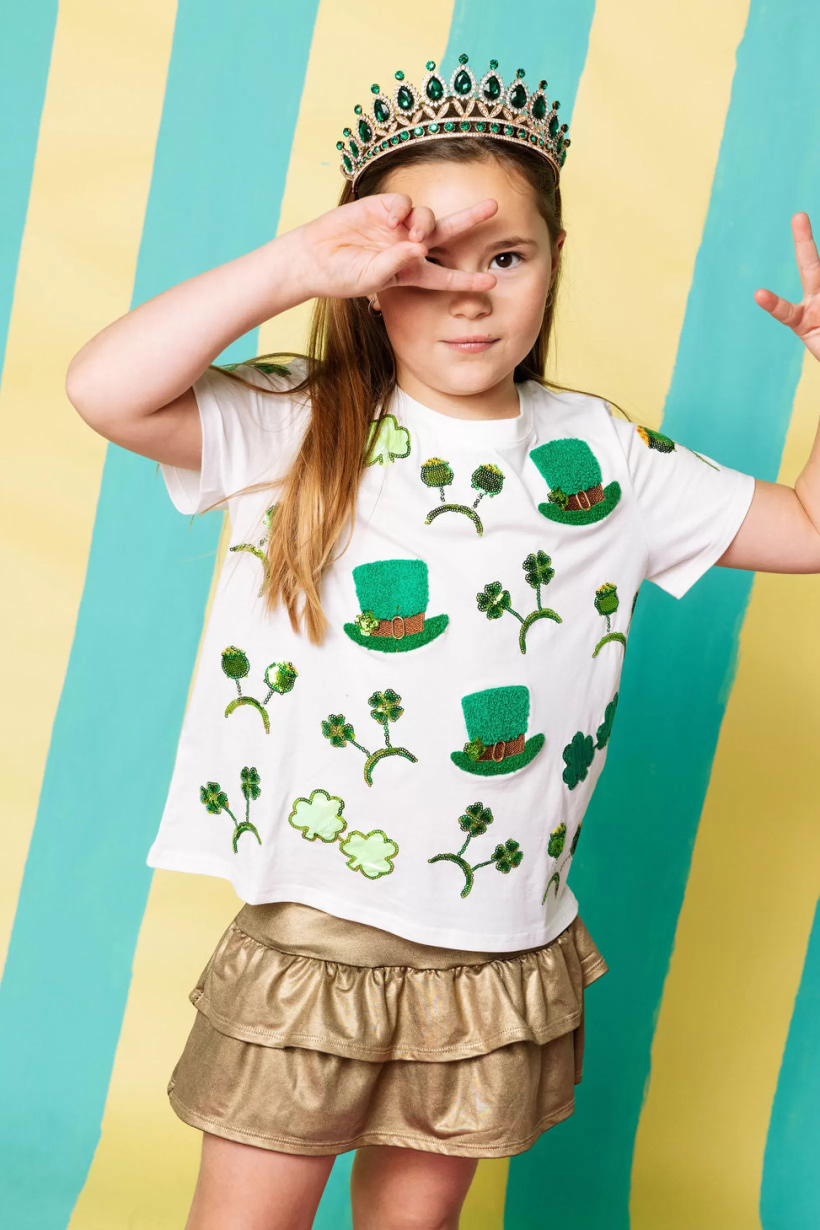 Hot Queen of Sparkles Kids St. Patrick's Day Sunglass, Hat & Headband Icon Tee White